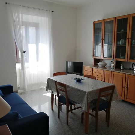 Sulle Orme Di Francesco Appartamento Blu Bastia Umbra Luaran gambar