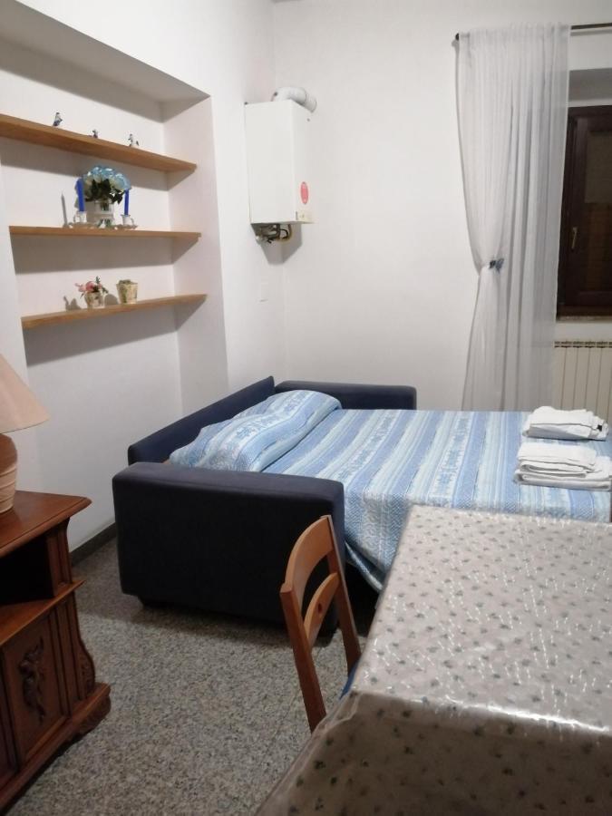 Sulle Orme Di Francesco Appartamento Blu Bastia Umbra Luaran gambar