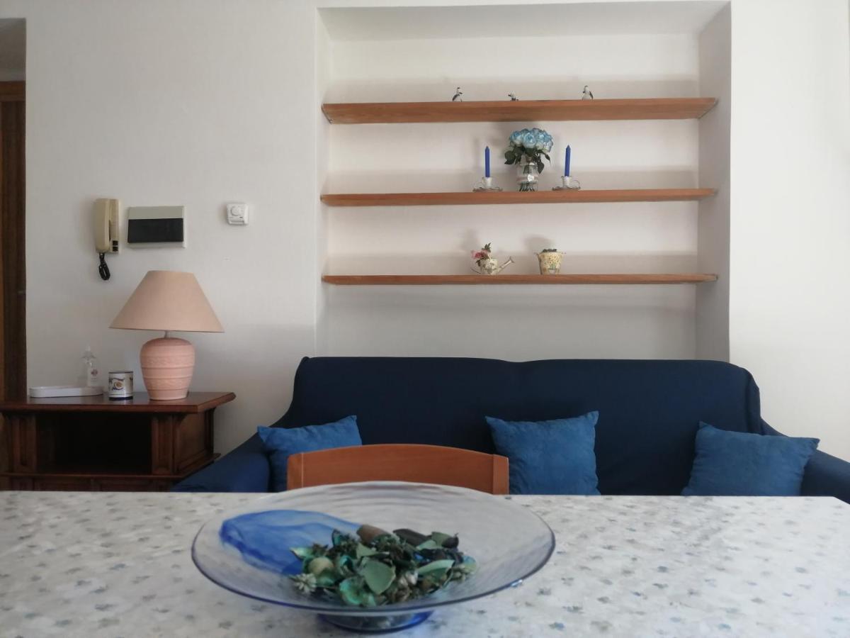 Sulle Orme Di Francesco Appartamento Blu Bastia Umbra Luaran gambar