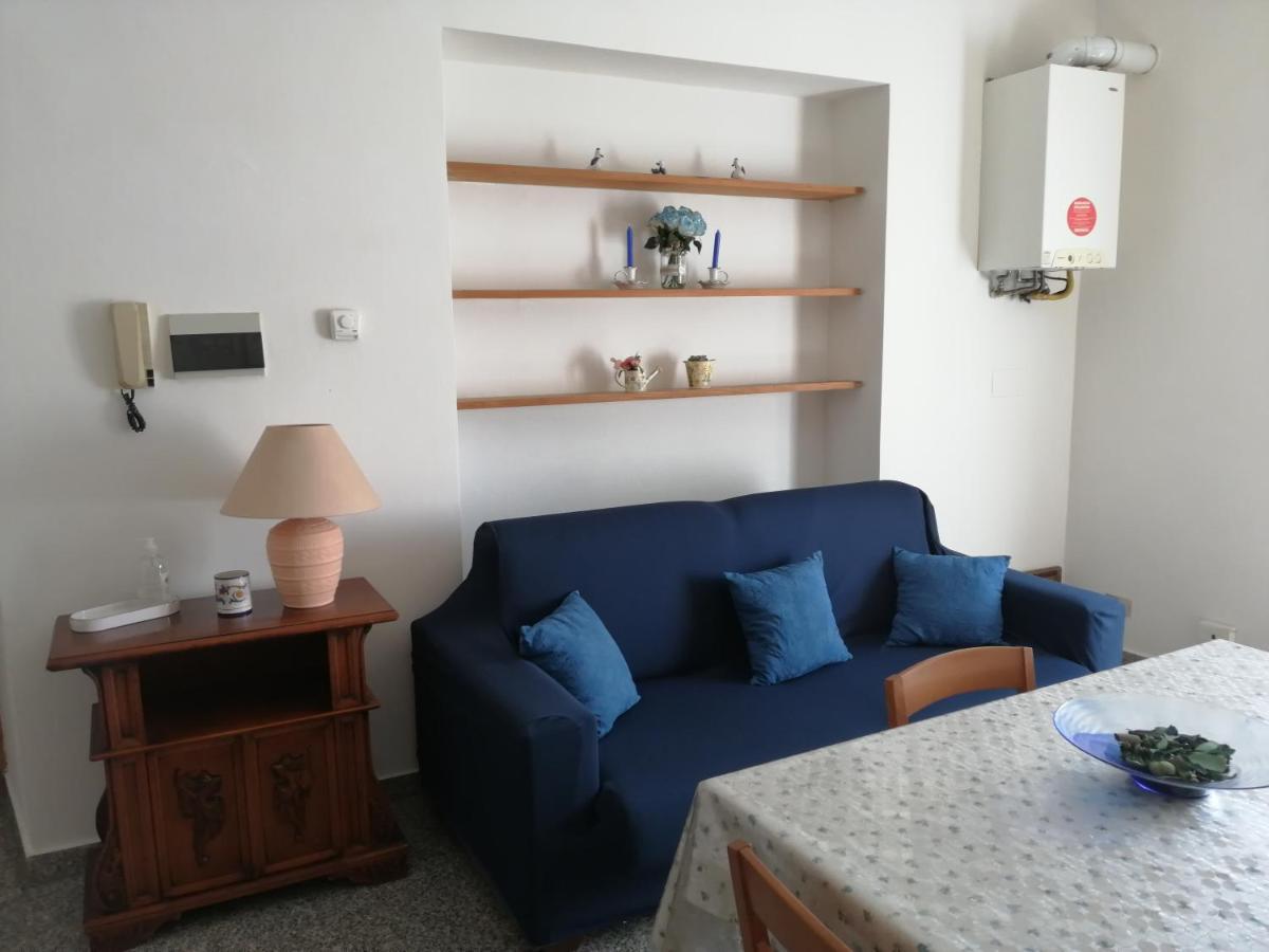 Sulle Orme Di Francesco Appartamento Blu Bastia Umbra Luaran gambar